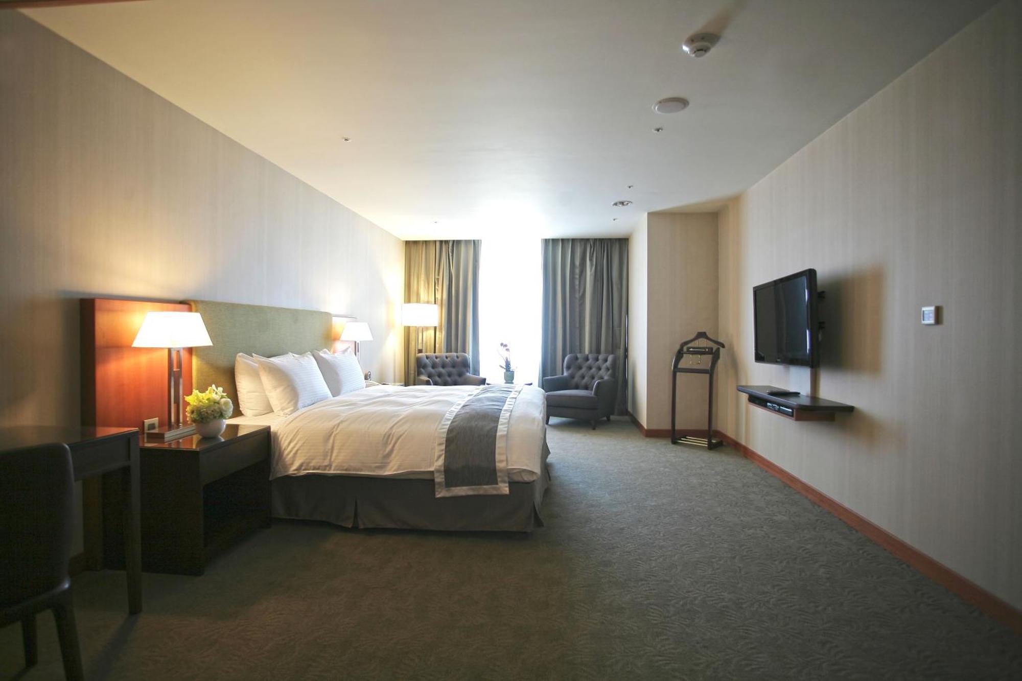 Taichung Harbor Hotel Wuqi Room photo