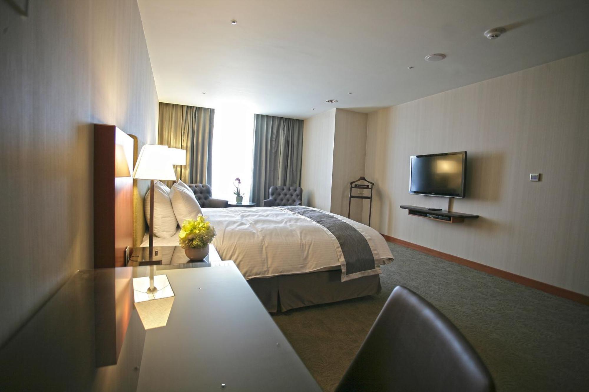 Taichung Harbor Hotel Wuqi Room photo